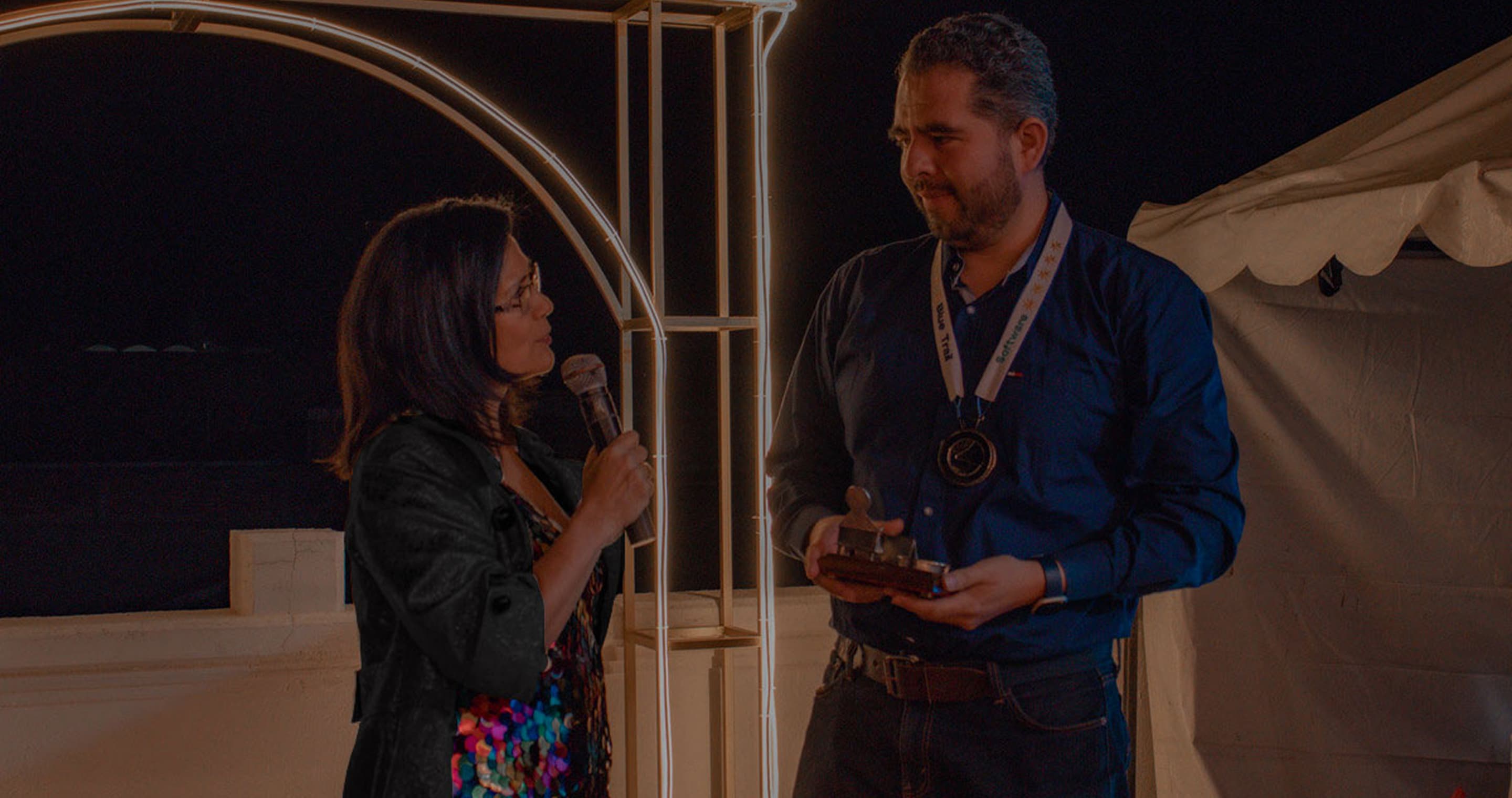 Los empleados vienen primero. Reconociendo talentos de primer nivel.